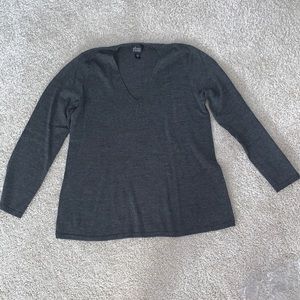Like new Eileen Fisher Wool top